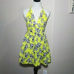 Forever 21 ❤️ Yellow Dress Size Small